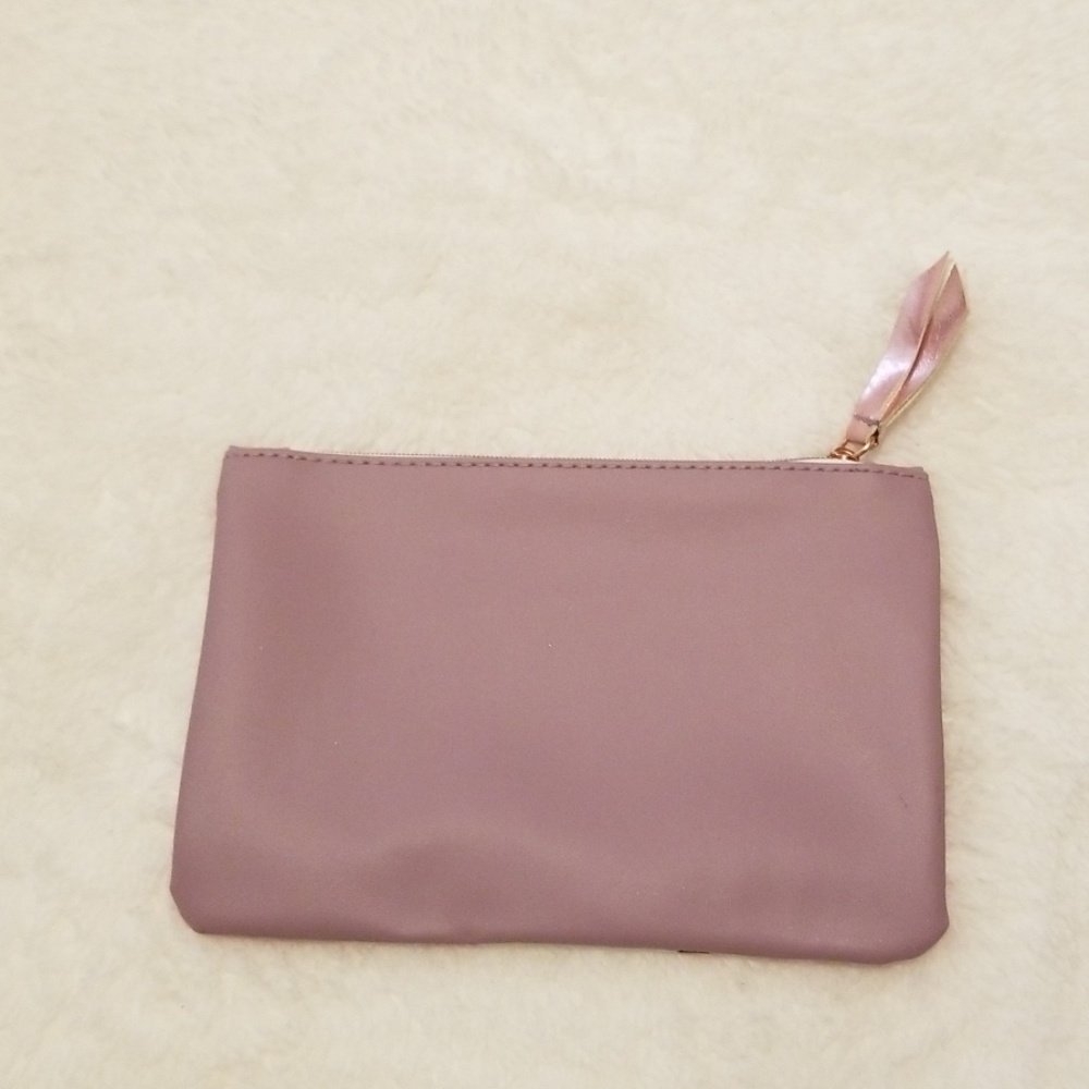 Ipsy bag - Picture 4 of 4